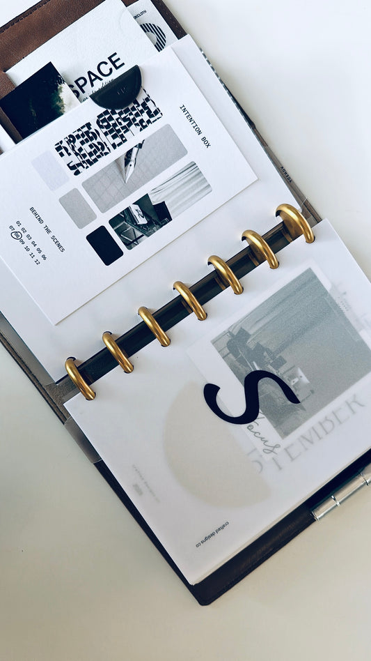 Monthly Cover Dashboard Set